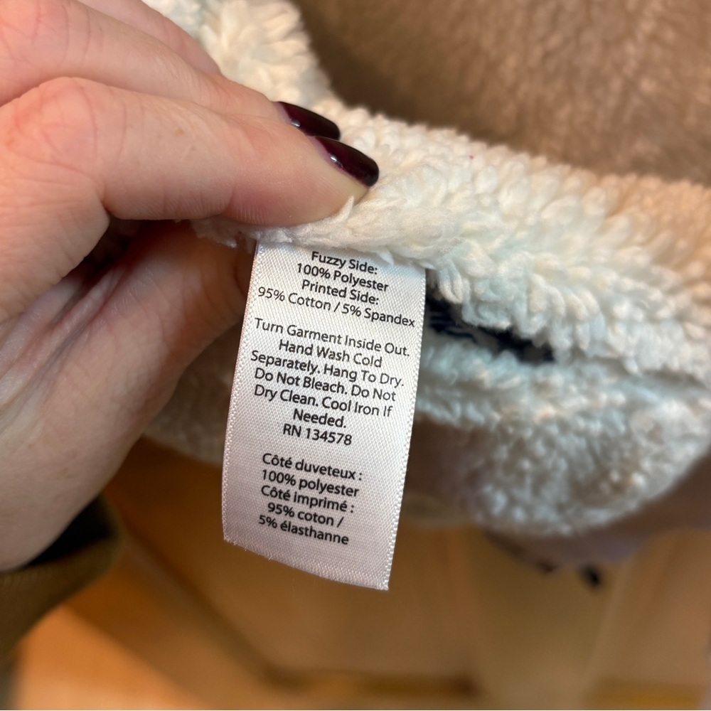 Vineyard Vines Girls Reversible Whale Print Sherpa Bomber Jacket Size M 10-12 - Picture 9 of 11